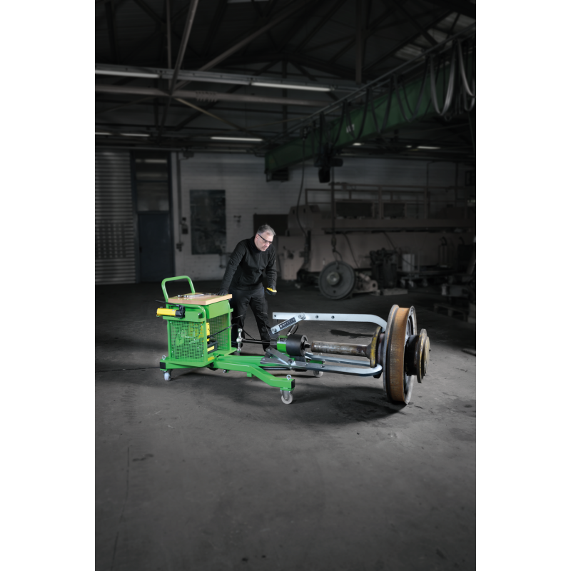 Mobilny hydrauliczny ściągacz "GOLIATH" 50 t zamontowany z 3-ramiennym ściągaczem 1200 x 700 mm