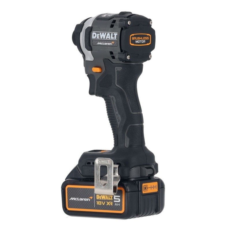 Zakrętarka udarowa z silnikiem bezszczotkowym DEWALT x McLaren F1 18V XR - 2 x 5AH