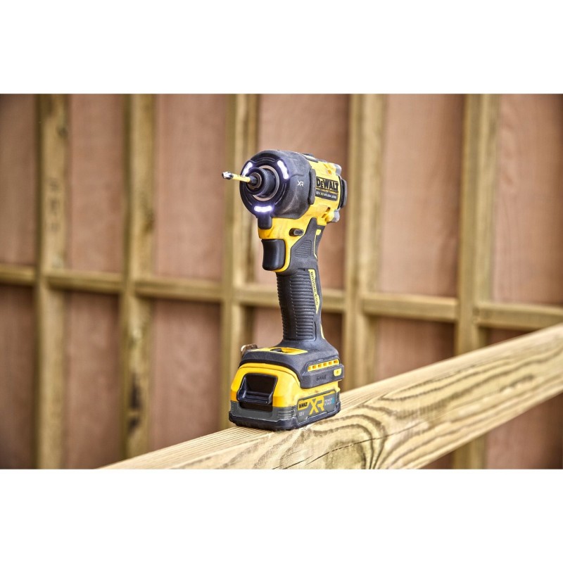 18V XR® Bezszczotkowa zakrętarka udarowa hydrauliczna 1/4" - 2 x POWERSTACK™ 1.7 Ah