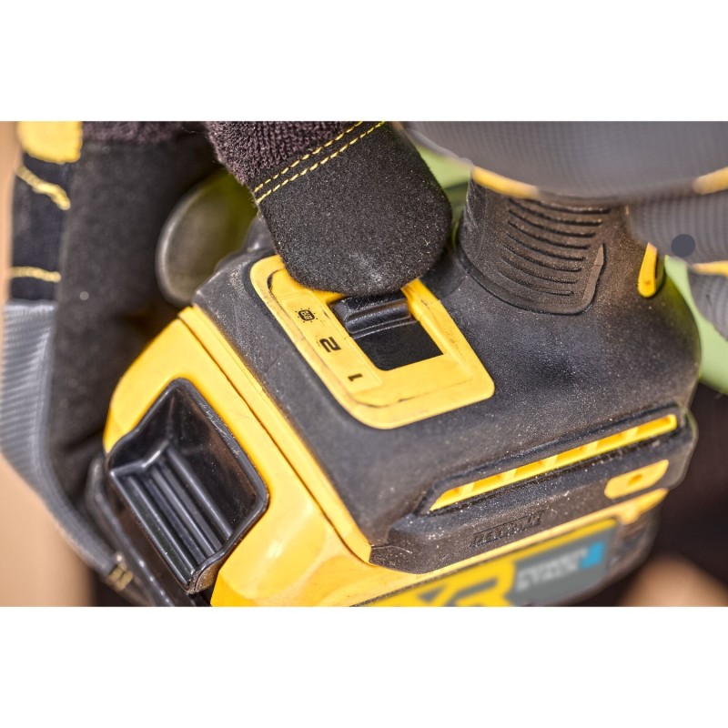 18V XR® Bezszczotkowa zakrętarka udarowa hydrauliczna 1/4" - 2 x POWERSTACK™ 1.7 Ah